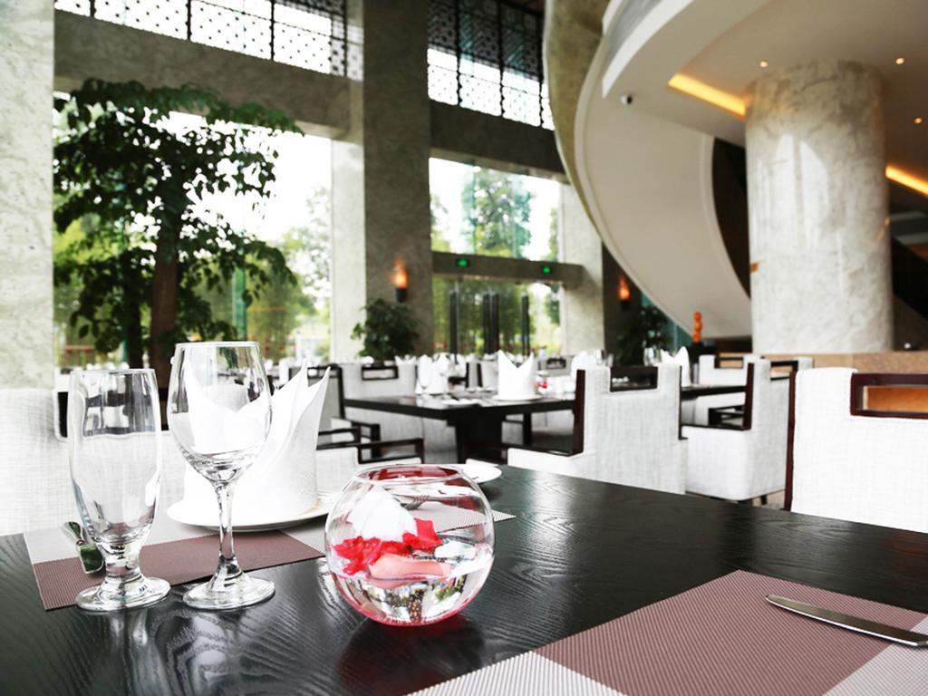 Ramada Plaza Liuzhou Liudong Hotel Ngoại thất bức ảnh