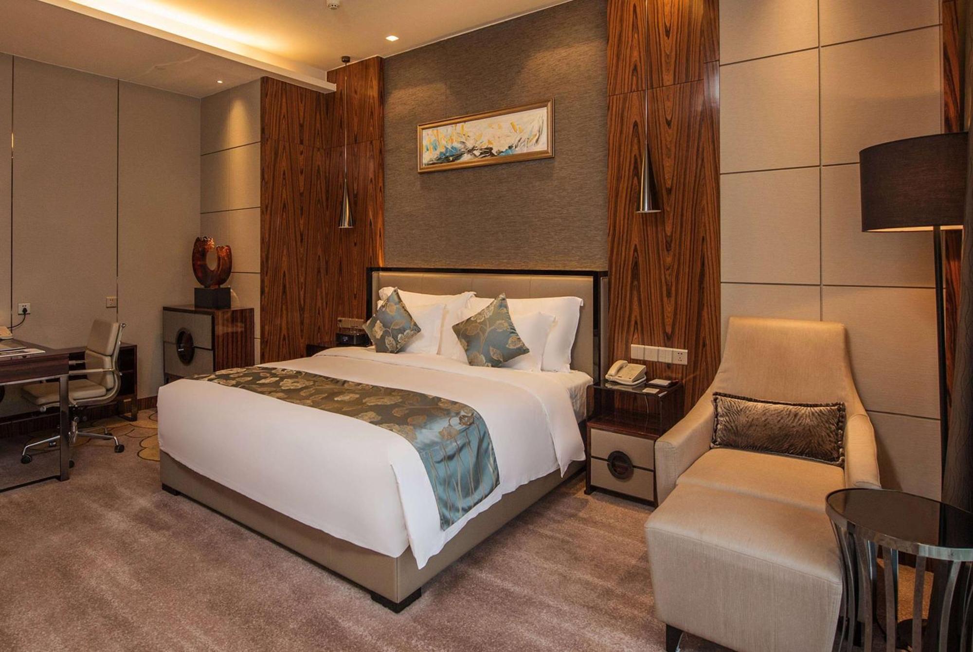 Ramada Plaza Liuzhou Liudong Hotel Ngoại thất bức ảnh