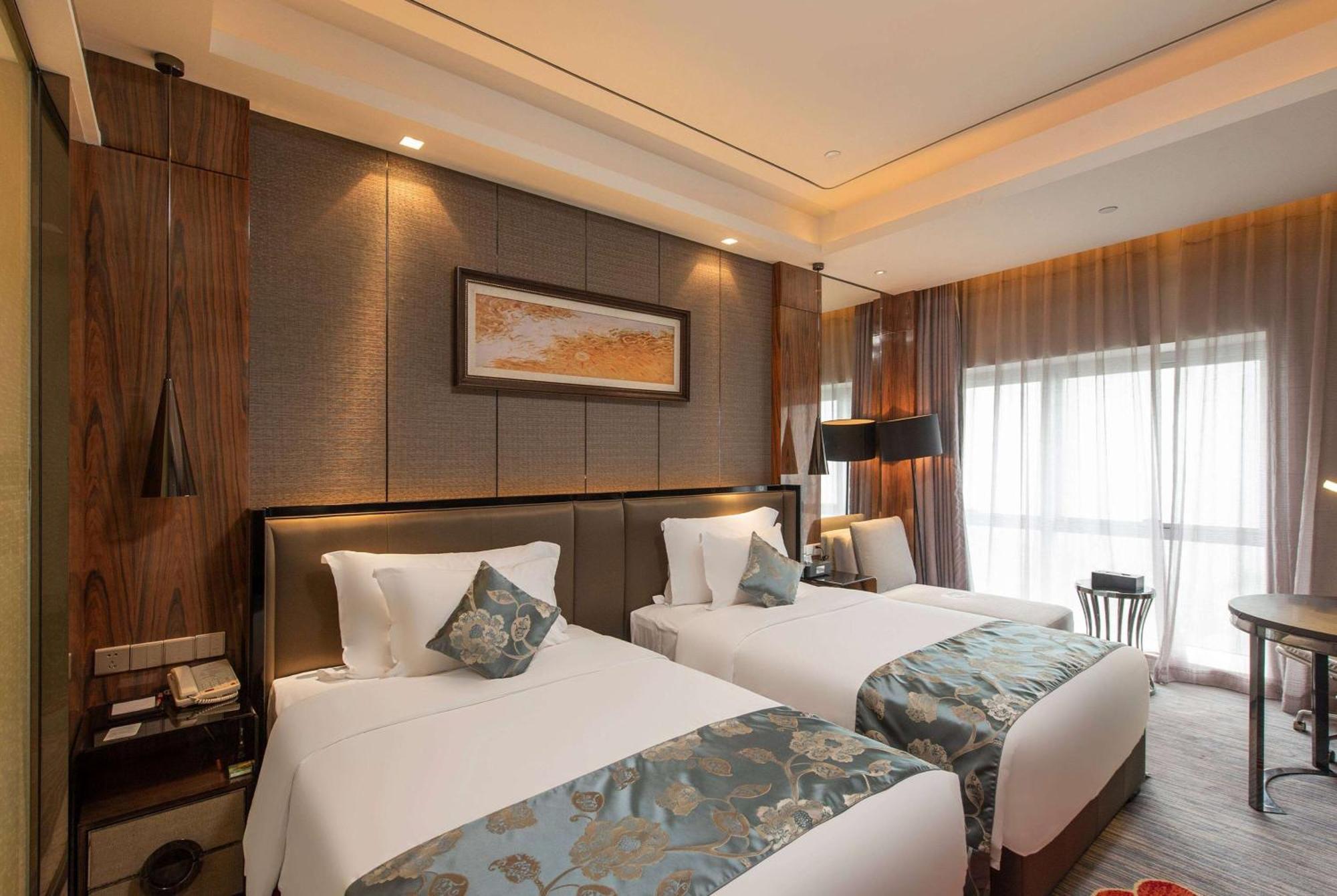 Ramada Plaza Liuzhou Liudong Hotel Ngoại thất bức ảnh