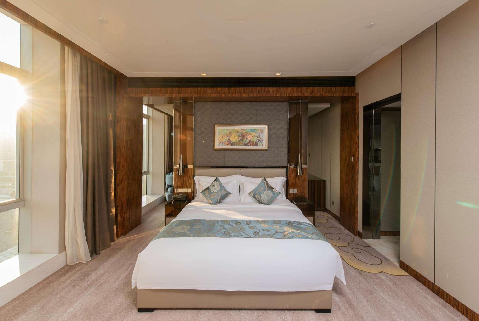 Ramada Plaza Liuzhou Liudong Hotel Ngoại thất bức ảnh
